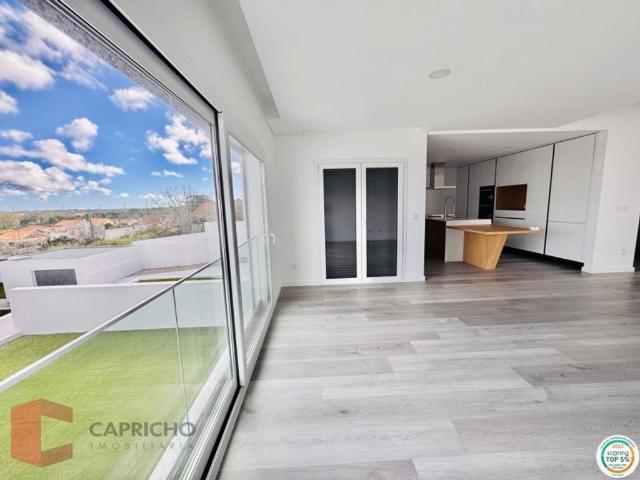 à venda Casa de 226 m2, Vale de Milhacos, Seixal, Setúbal