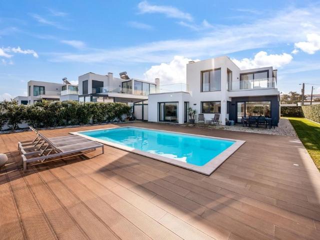 à venda Casa de 227 m2, Peniche, Leiria