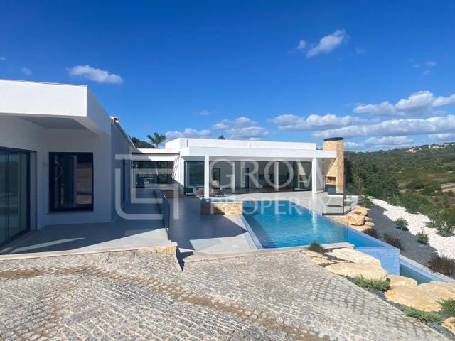 à venda Casa de 300 m2, Loule Sao Sebastiao, Loulé, Faro
