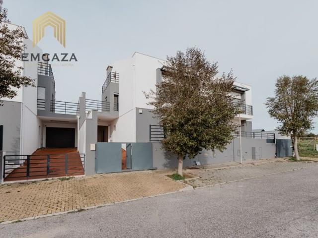 à venda Casa de 310 m2, Praia Azul, Torres Vedras, Lisboa