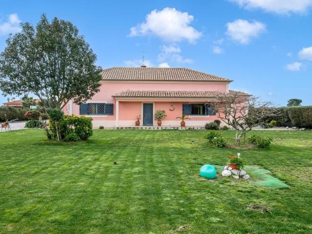 à venda Casa de 327 m2, Palmela, Setúbal