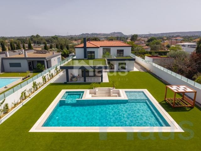 à venda Casa de 400 m2, Lagoinha, Palmela, Setúbal