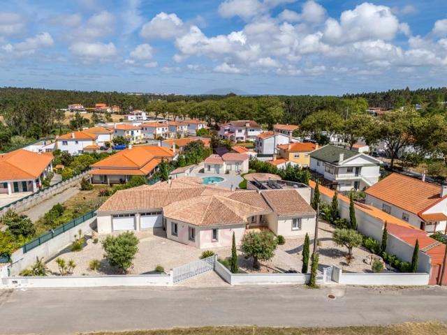 à venda Casa de 468 m2, Caldas da Rainha, Portugal
