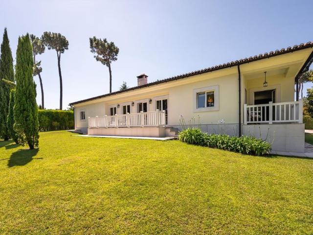 à venda Casa de 634 m2, Almada, Setúbal