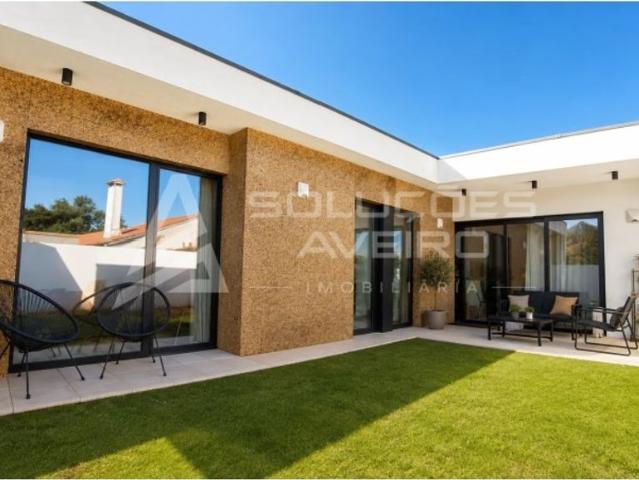 à venda Casa de alto padrão, Aveiro