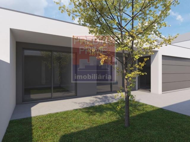 à venda Casa de alto padrão de 197 m2, Travanca, Santa Maria da Feira, Aveiro
