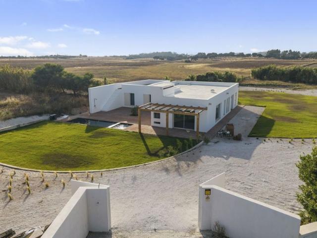 à venda Casa de alto padrão de 193 m2, Sines, Setúbal