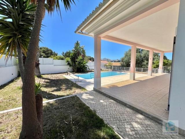 à venda Casa de alto padrão de 200 m2, Sesimbra, Setúbal