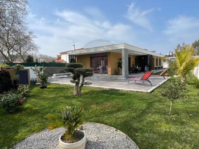 à venda Casa Exclusiva, Caldas da Rainha, Leiria