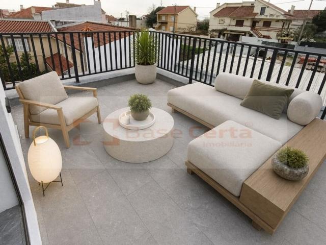 à venda Casa de alto padrão de 265 m2, Centro Santa Iria de Azoia, Loures, Lisboa