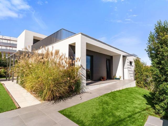 à venda Casa de alto padrão de 308 m2, Cascais, Lisboa