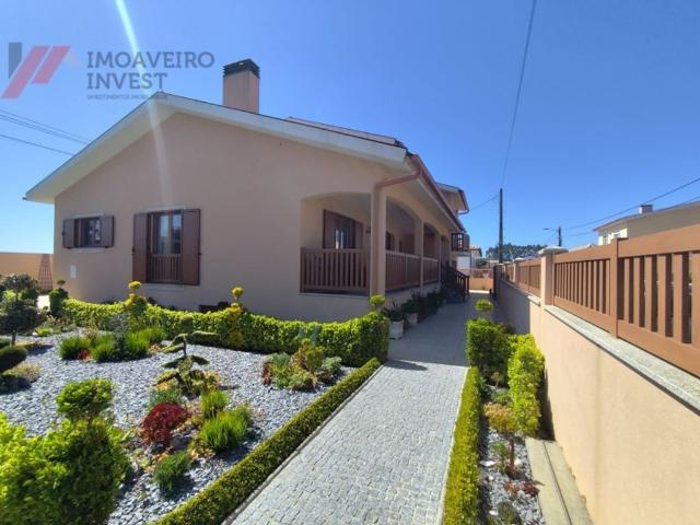 à venda Casa de alto padrão de 302 m2, Ílhavo, Aveiro