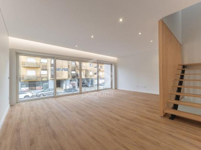 à venda Casa de alto padrão, Lousada, Porto