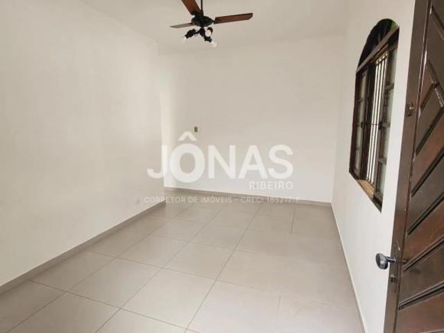 Casa à venda com 2 quartos térrea em Interlagos, São Paulo
