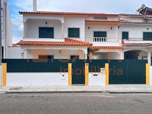 à venda Casa, Entroncamento, Santarém