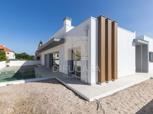 à venda Casa Exclusiva, Aldeia de Irmaos, Setúbal