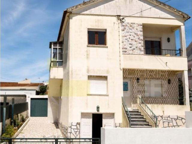 à venda Casa Exclusiva, Charneca Venda do Pinheiro, Mafra, Lisboa