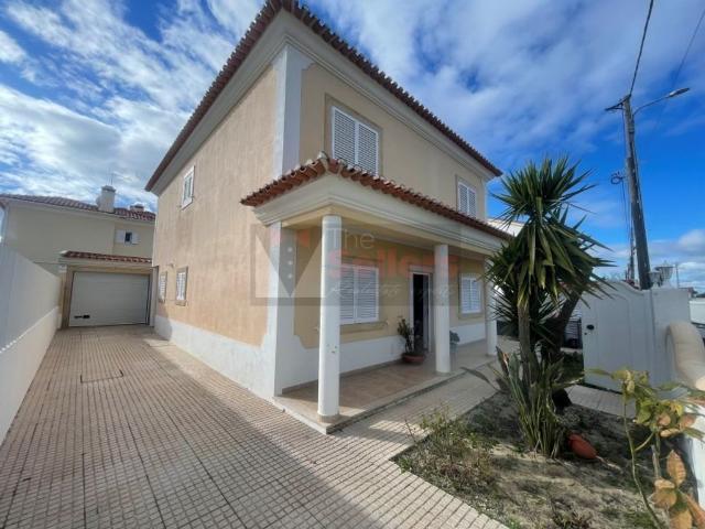 à venda Casa de alto padrão de 192 m2, Setúbal