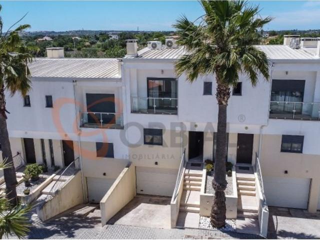 à venda Casa Exclusiva de 197 m2, Albufeira, Portugal