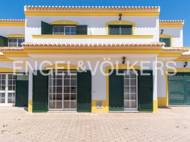 à venda Casa Exclusiva de 108 m2, Vila Real de Santo António, Faro