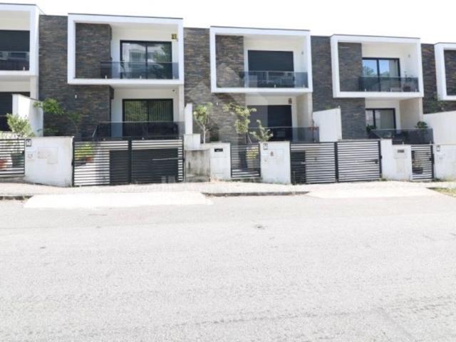 à venda Casa Exclusiva de 275 m2, Braga, Portugal