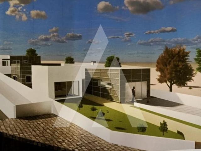 à venda Casa Exclusiva de 280 m2, Barreiros, Leiria