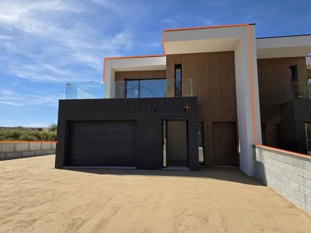 à venda Casa Exclusiva de 206 m2, Viseu