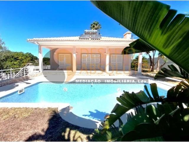 à venda Casa Exclusiva de 350 m2, Caixas, Sesimbra, Setúbal