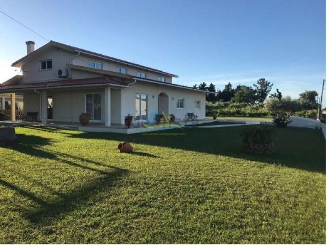 à venda Casa Exclusiva de 350 m2, Soure, Portugal