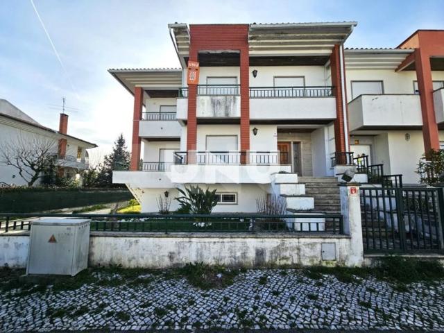 à venda Casa Exclusiva de 355 m2, Viseu, Portugal