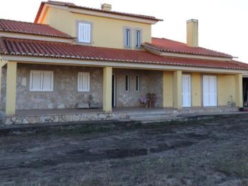 à venda Casa Exclusiva de 358 m2, Belmonte, Portugal