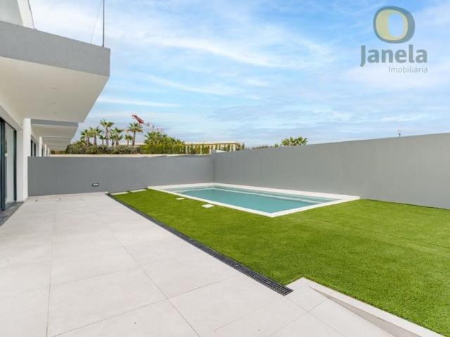 à venda Casa Exclusiva de 389 m2, Faro, Portugal