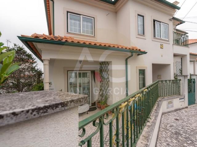 à venda Casa Exclusiva de 302 m2, Coimbra