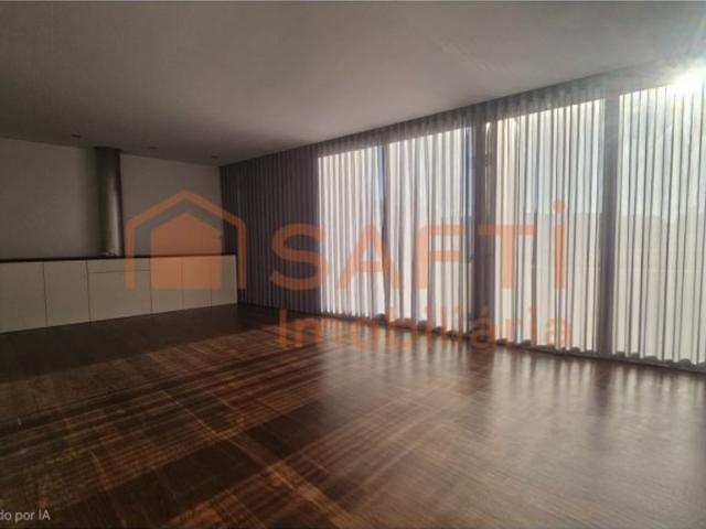à venda Casa Exclusiva de 330 m2, Póvoa de Varzim, Porto