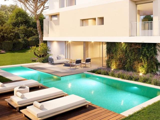 à venda Casa Exclusiva de 443 m2, Oeiras, Lisboa