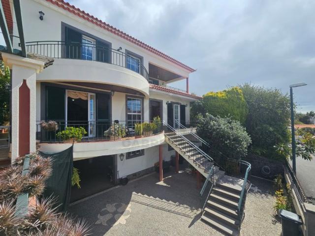 à venda Casa de alto padrão de 452 m2, Funchal, Madeira