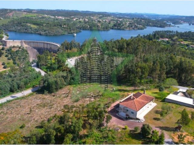 à venda Casa Exclusiva de 481 m2, Abrantes, Santarém