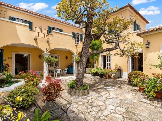 à venda Casa Exclusiva de 484 m2, Sintra, Portugal
