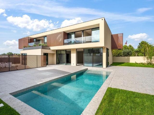 à venda Casa Exclusiva de 518 m2, Cascais, Lisboa