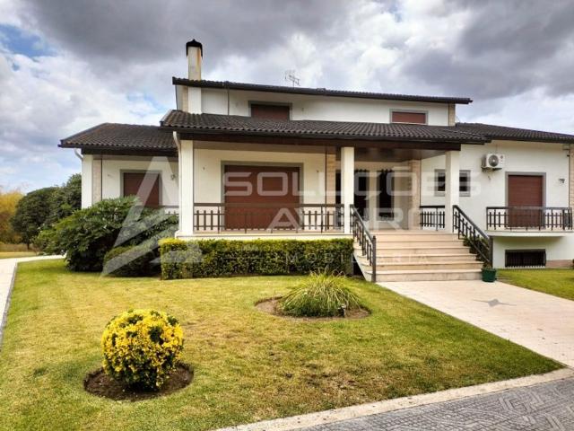 à venda Casa Exclusiva de 600 m2, Aguada de Cima, Águeda, Aveiro