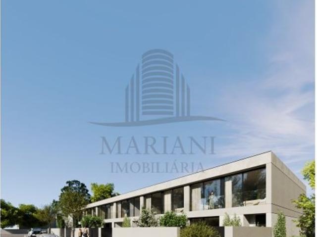 à venda Casa Exclusiva de 210 m2, Espinho, Aveiro