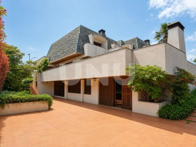 à venda Casa Exclusiva, São João da Madeira, Portugal