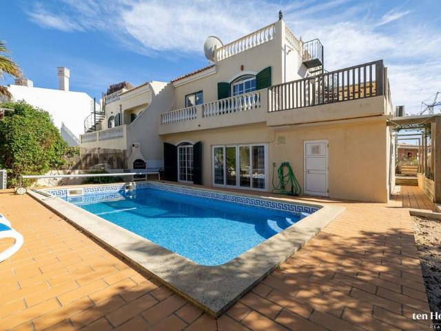 à venda Casa de 108 m2, Luz, Portugal