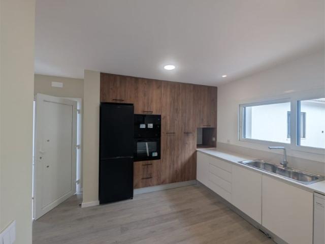 à venda Casa Exclusiva de 200 m2, Setúbal, Portugal