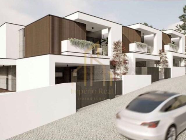 à venda Casa de alto padrão de 237 m2, Vila Nova de Famalicão, Braga