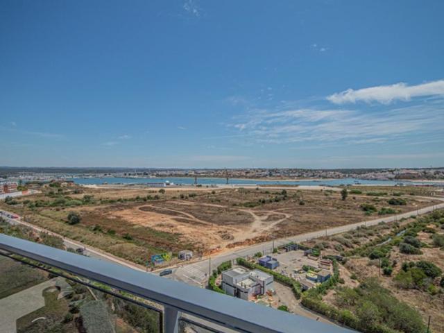 à venda Cobertura de alto padrão de 495 m2, Praia da Rocha, Portimão, Faro
