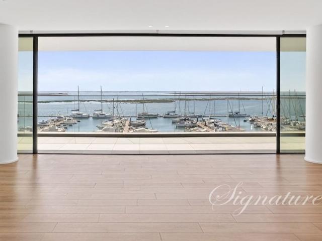 à venda Cobertura de alto padrão de 120 m2, Olhão, Faro