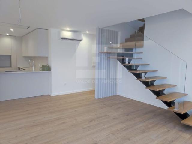 à venda Cobertura de alto padrão de 187 m2, Viseu