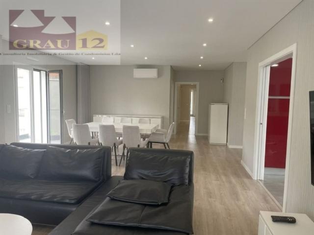 à venda Cobertura de alto padrão de 280 m2, Prior Velho, Loures, Lisboa