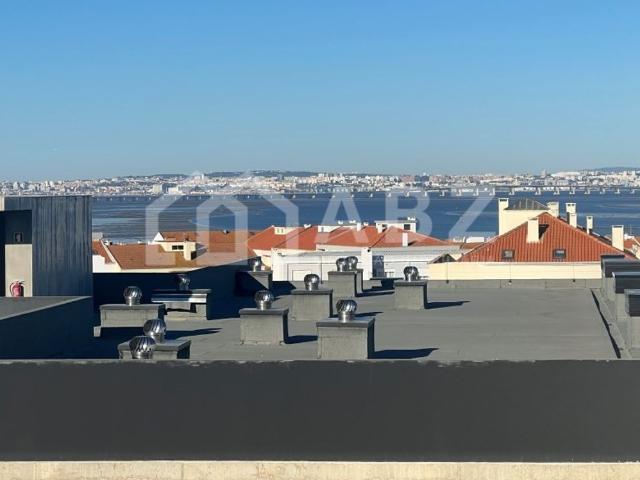 à venda Duplex de alto padrão de 199 m2, Alcochete, Setúbal